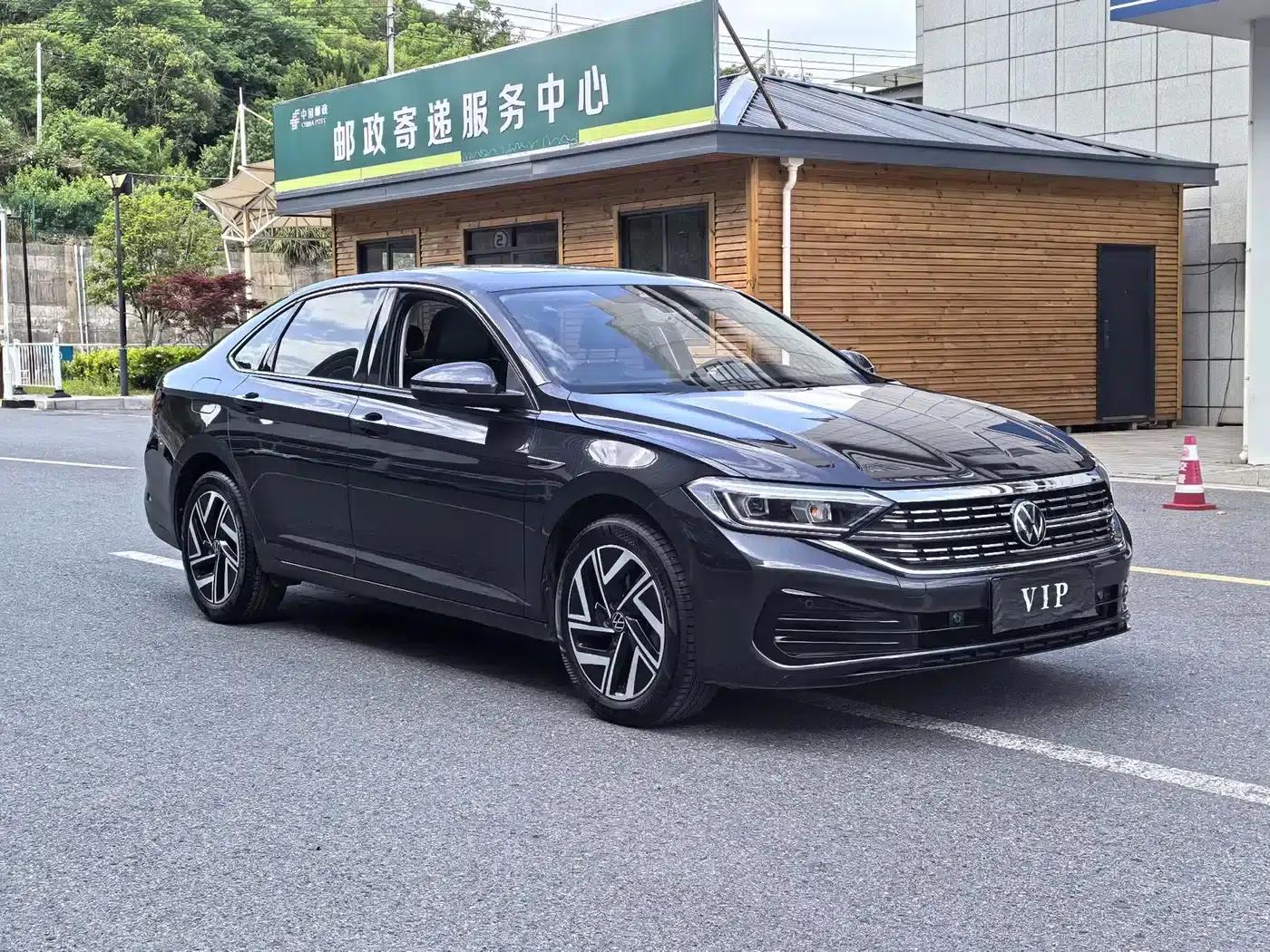 2023 Volkswagen Sagitar 300TSI DSG Super Edition — миниатюра 3