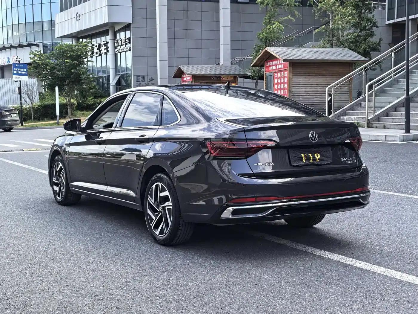 2023 Volkswagen Sagitar 300TSI DSG Super Edition — миниатюра 4