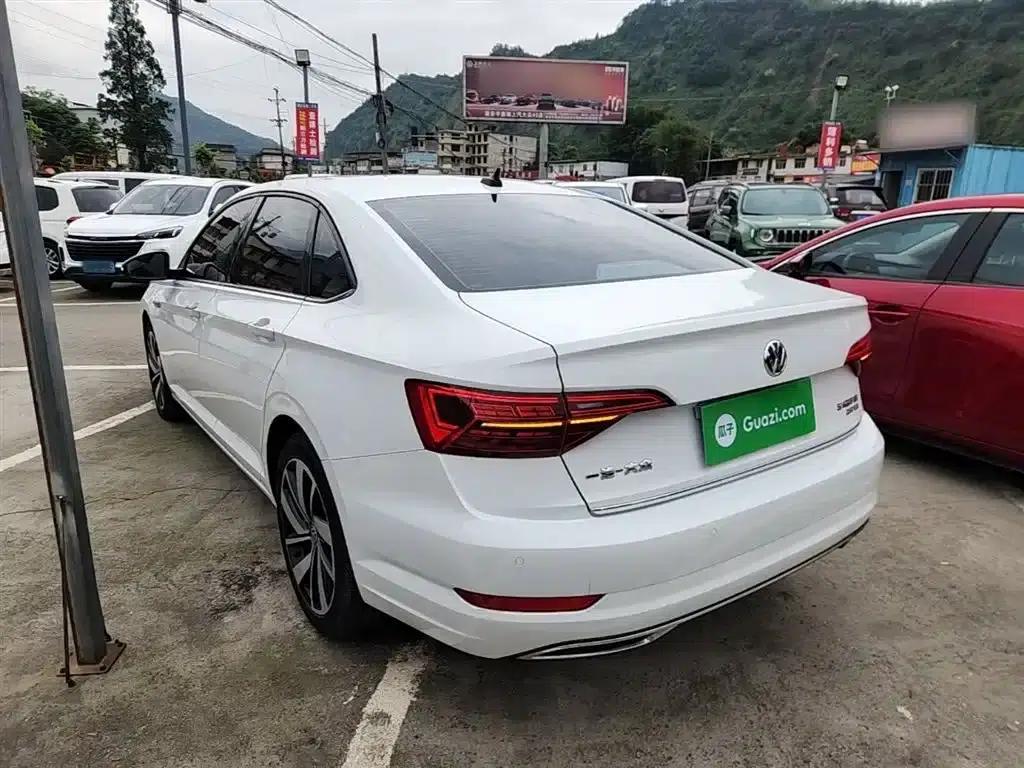 2022 Volkswagen Sagitar 280TSI DSG Excellence Edition — миниатюра 5