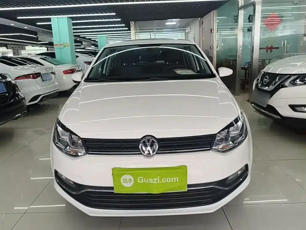 2016 Polo 1.6L Automatic Comfort Model — миниатюра 3