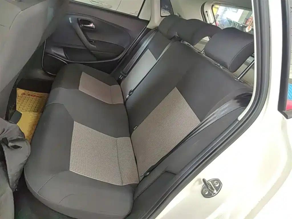 2016 Polo 1.4L Automatic Fashion Edition — миниатюра 17