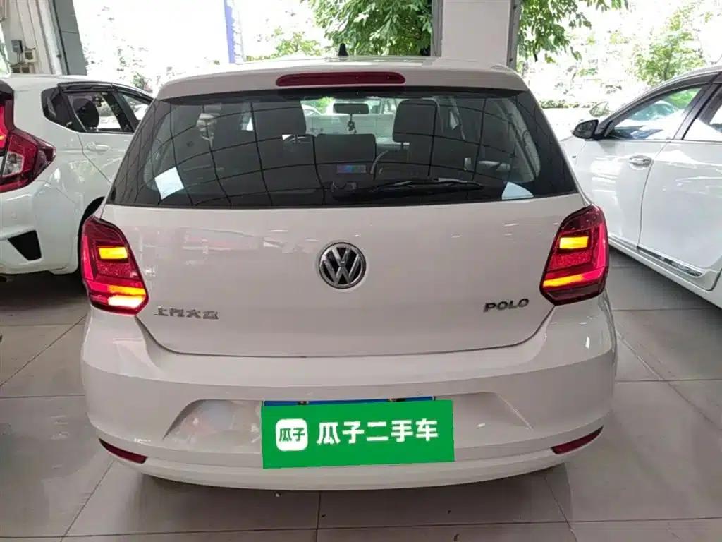 2016 Polo 1.4L Automatic Fashion Edition — миниатюра 6