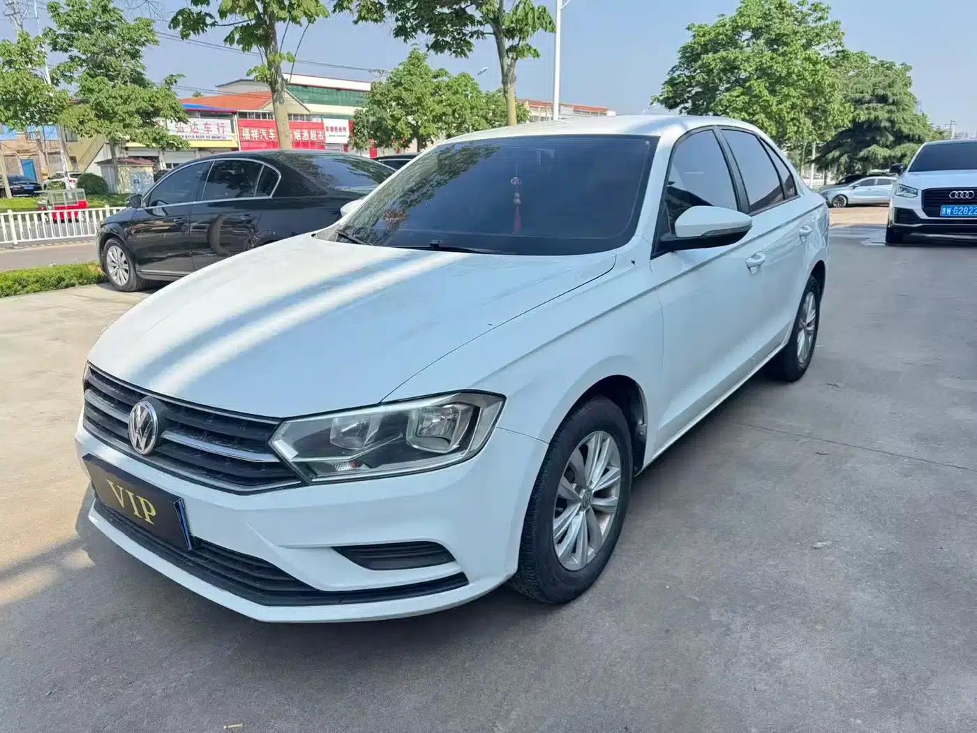 2017 Volkswagen Bora 1.6L Manual Fashion Edition — миниатюра 1