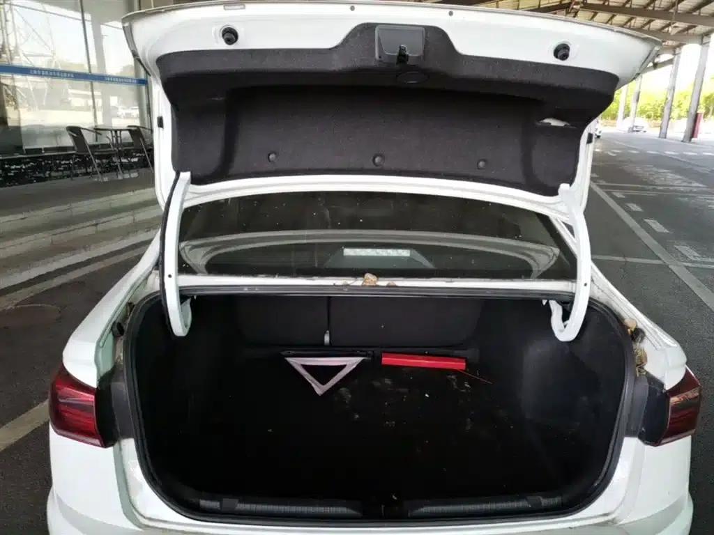2021 Volkswagen Bora 1.5L Automatic Comfort Smart Connect Edition — миниатюра 10