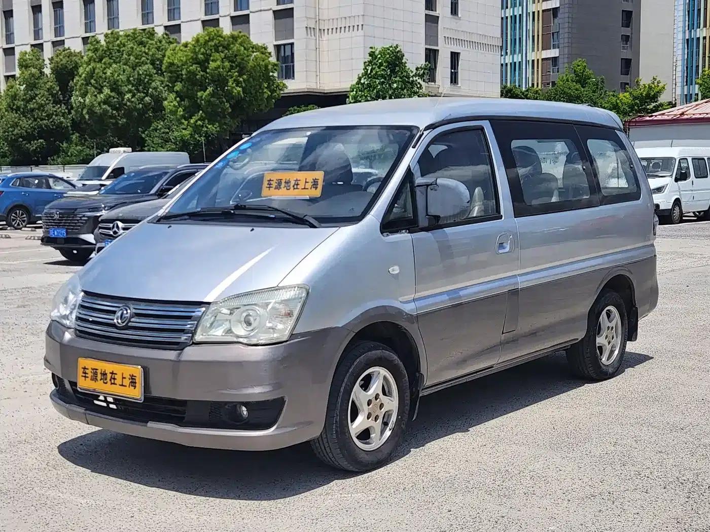 Lingzhi 2016 M3 1.6L 7-seater Comfort Model (National V Emission Standard) — миниатюра 1