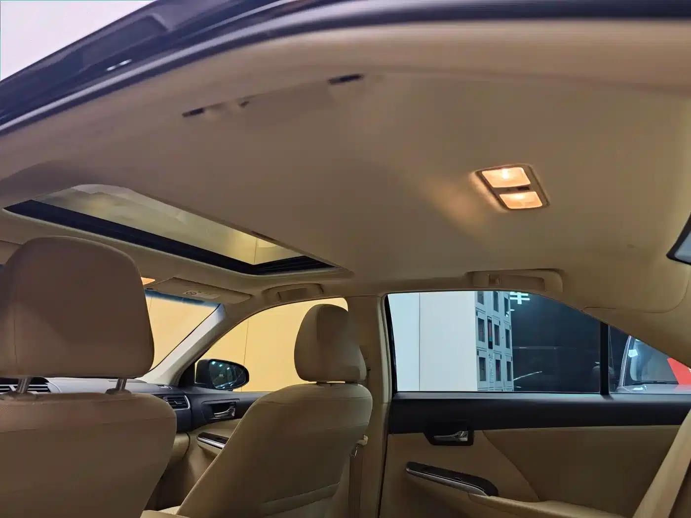 Camry 2016 2.0E 10th Anniversary Elite Edition — миниатюра 25