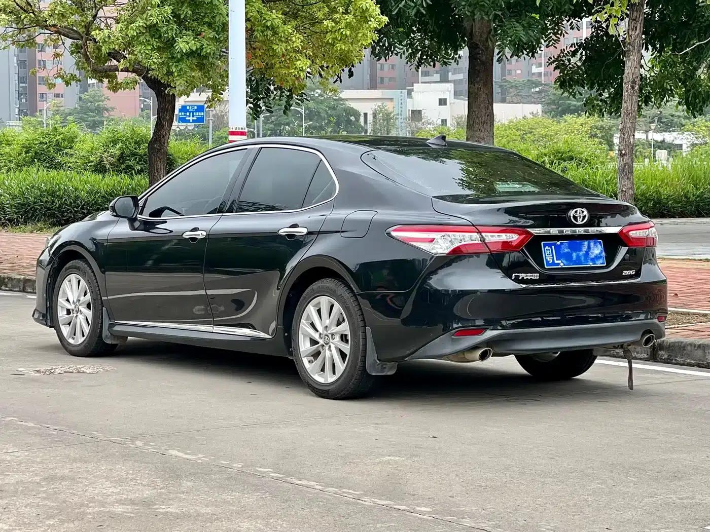 2021 Camry 2.0G Luxury Edition — миниатюра 3