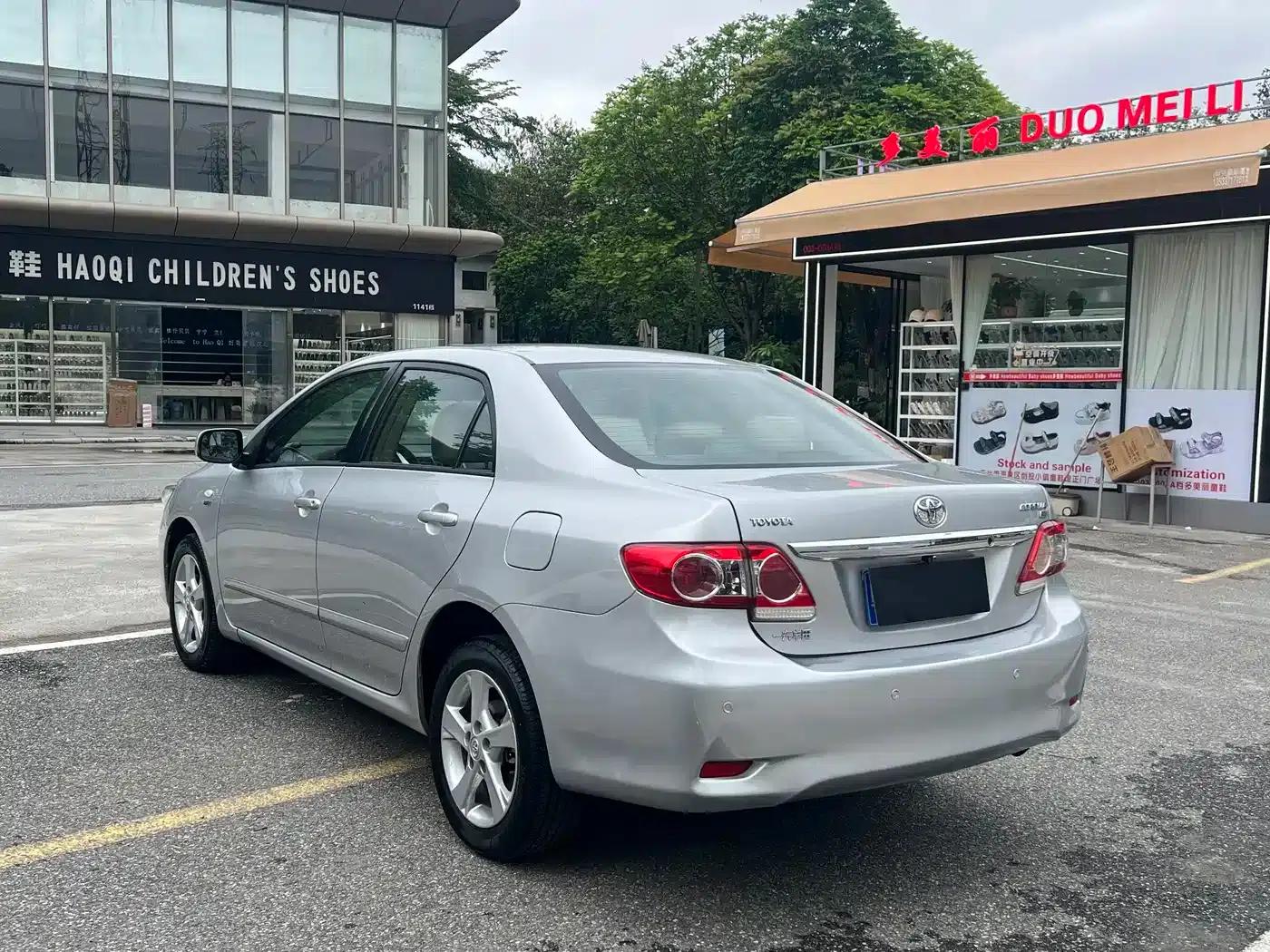 2011 Corolla 1.8L CVT GL-i — миниатюра 5