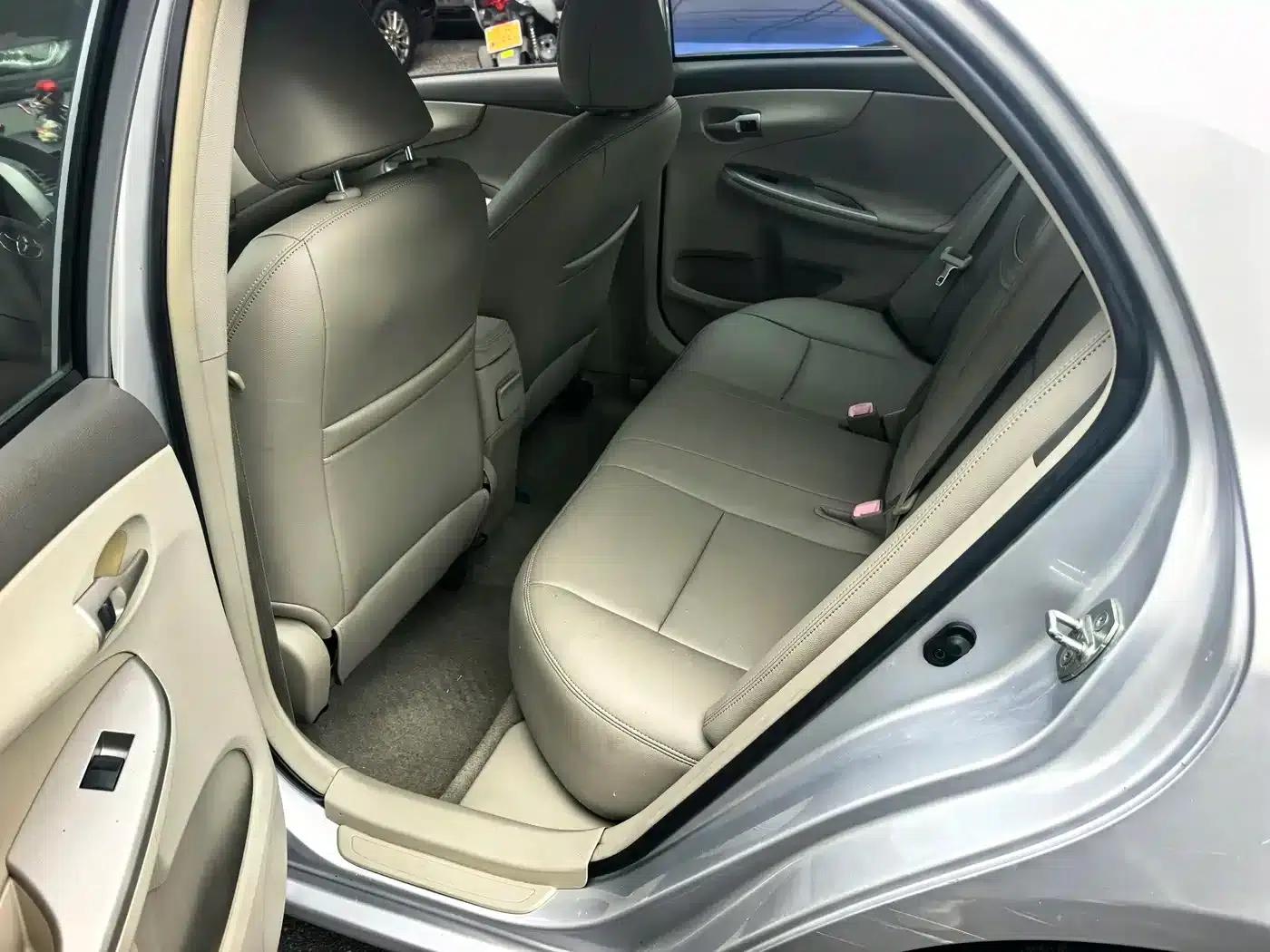 2009 Corolla 1.8L Automatic GLX-i Special Edition — миниатюра 10