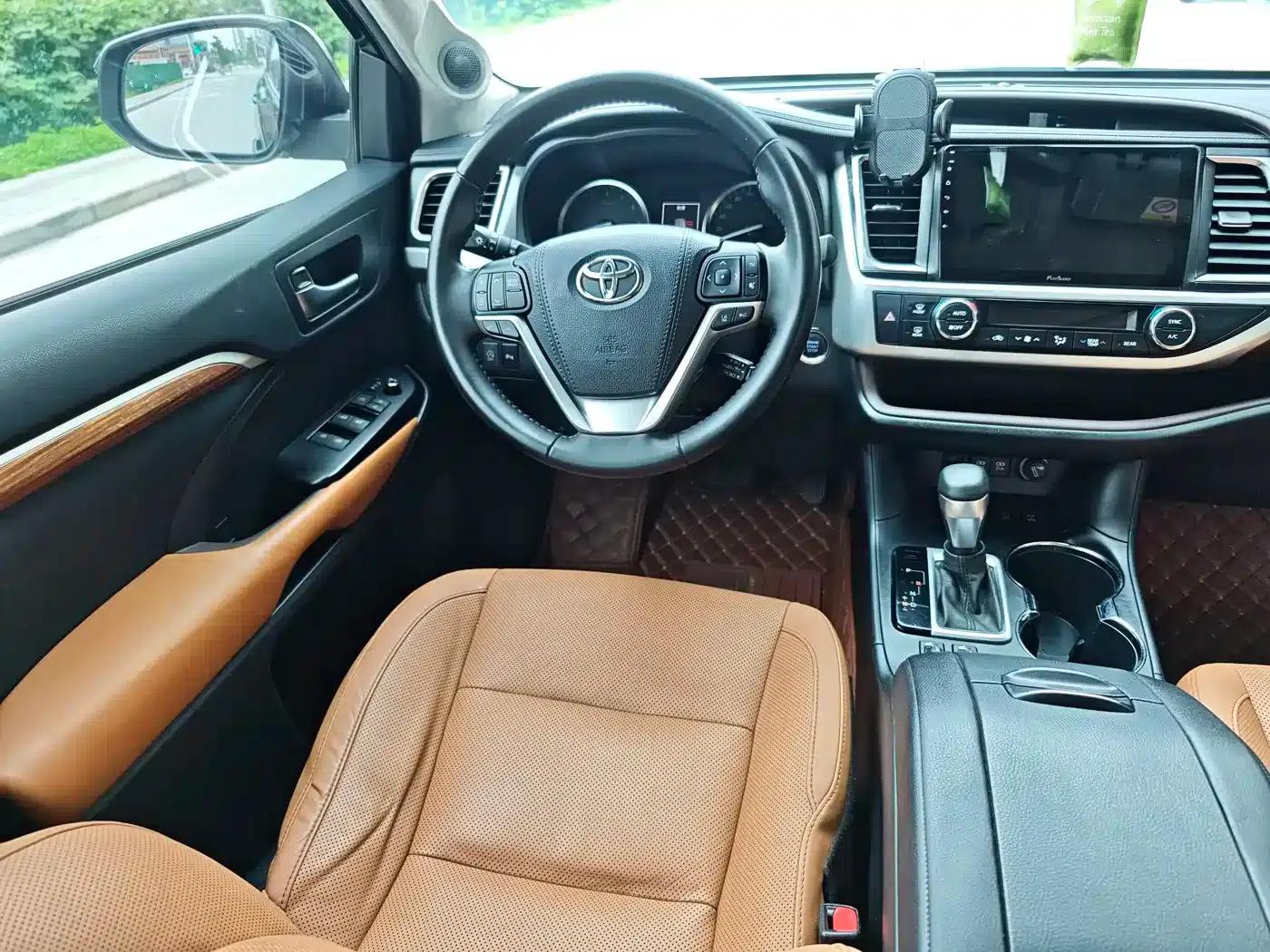 2021 Toyota Highlander 2.0T AWD Premium Edition (7-seater) — миниатюра 11