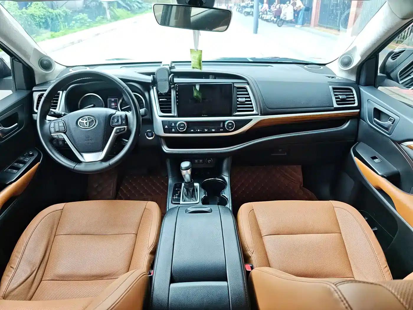 2021 Toyota Highlander 2.0T AWD Premium Edition (7-seater) — миниатюра 13