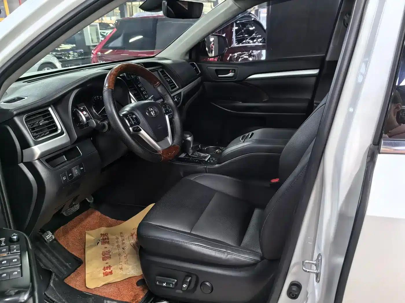 2018 Toyota Highlander 2.0T AWD Luxury 7-seater (China VI Emission Standard) — миниатюра 7
