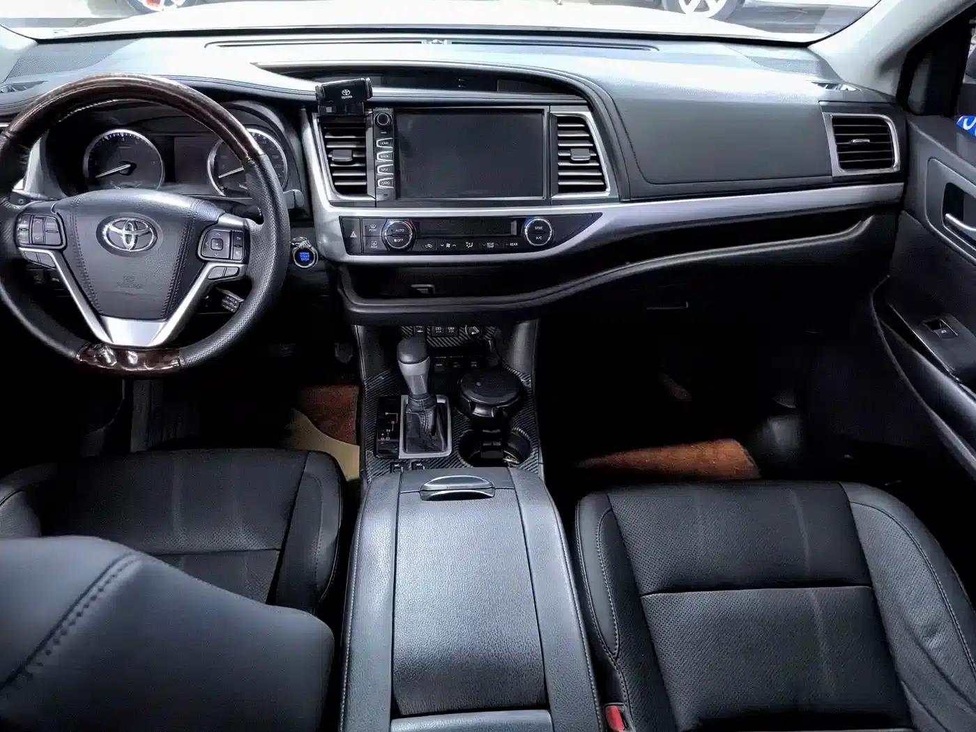 2018 Toyota Highlander 2.0T AWD Luxury 7-seater (China VI Emission Standard) — миниатюра 8