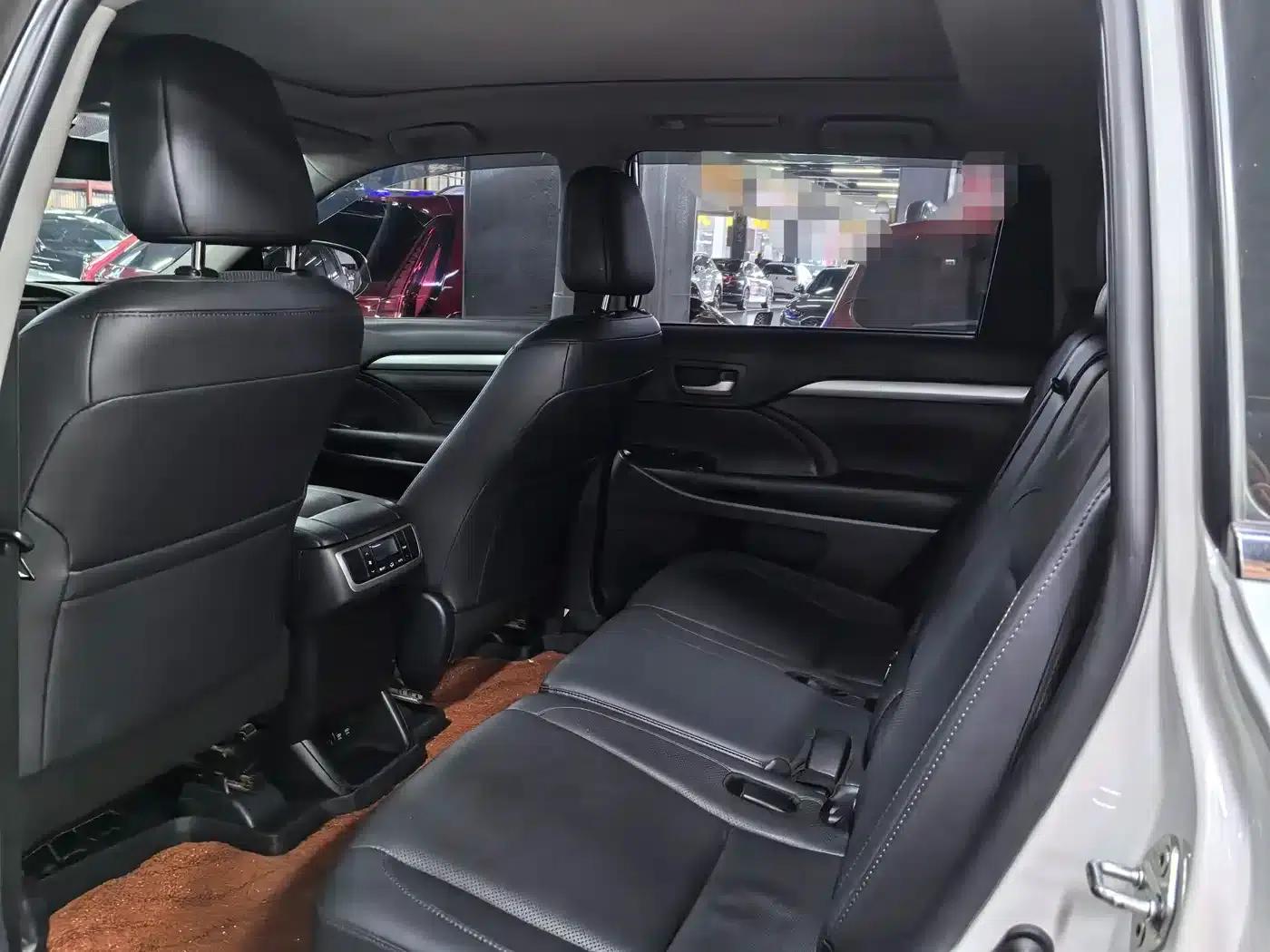 2018 Toyota Highlander 2.0T AWD Luxury 7-seater (China VI Emission Standard) — миниатюра 9