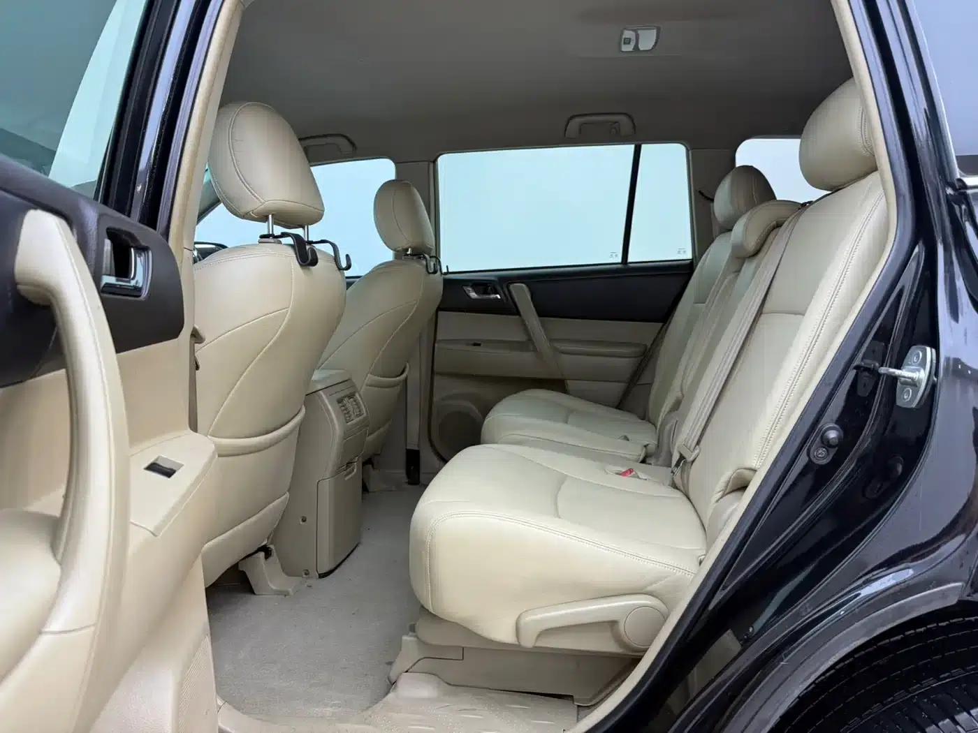 2013 Highlander 2.7L 2WD 5-seater Purple Gold Edition — миниатюра 6