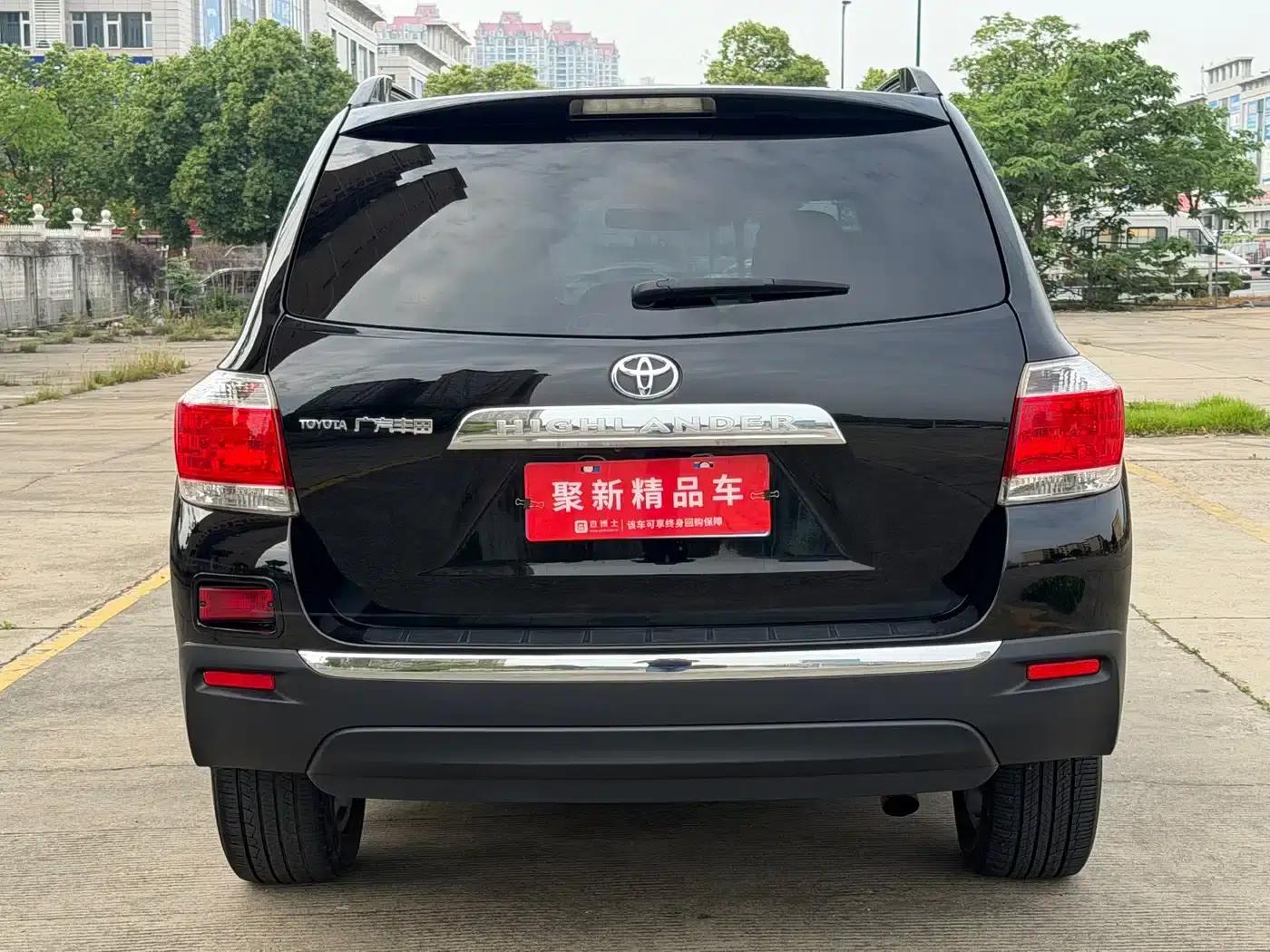 2012 Highlander 2.7L 2WD 7-seater Luxury Edition — миниатюра 5
