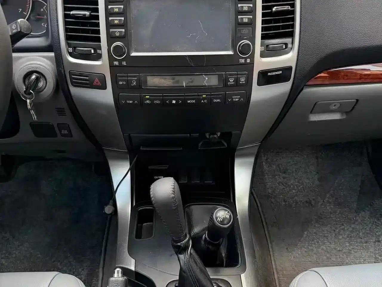 Prado (Imported) 2003 Model 2.7L Automatic — миниатюра 14