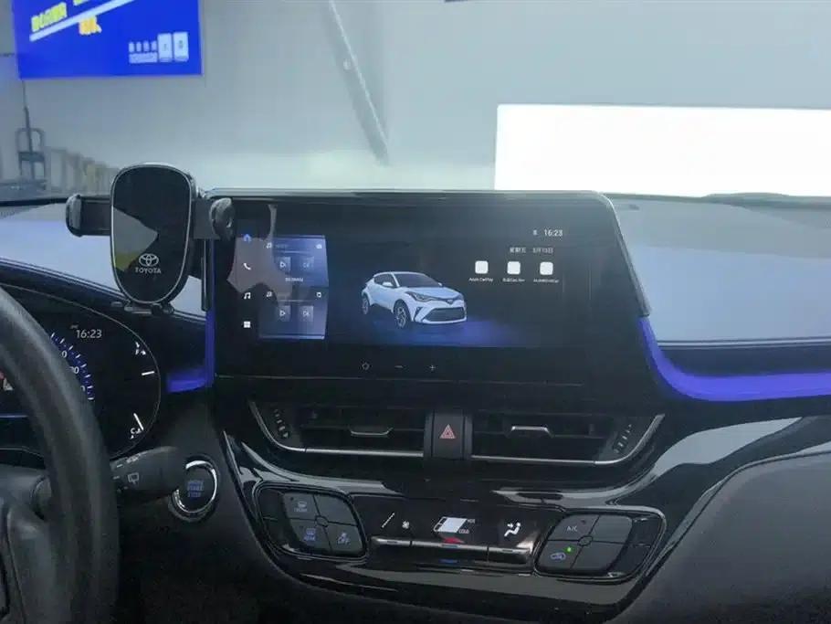 Toyota C-HR 2023 2.0L Leading Edition — миниатюра 13