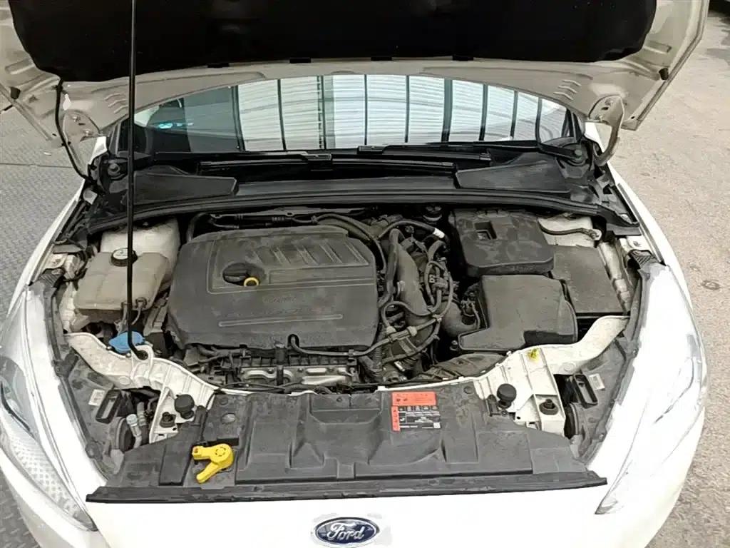 2017 Ford Focus Sedan EcoBoost 180 Automatic Elite — миниатюра 20