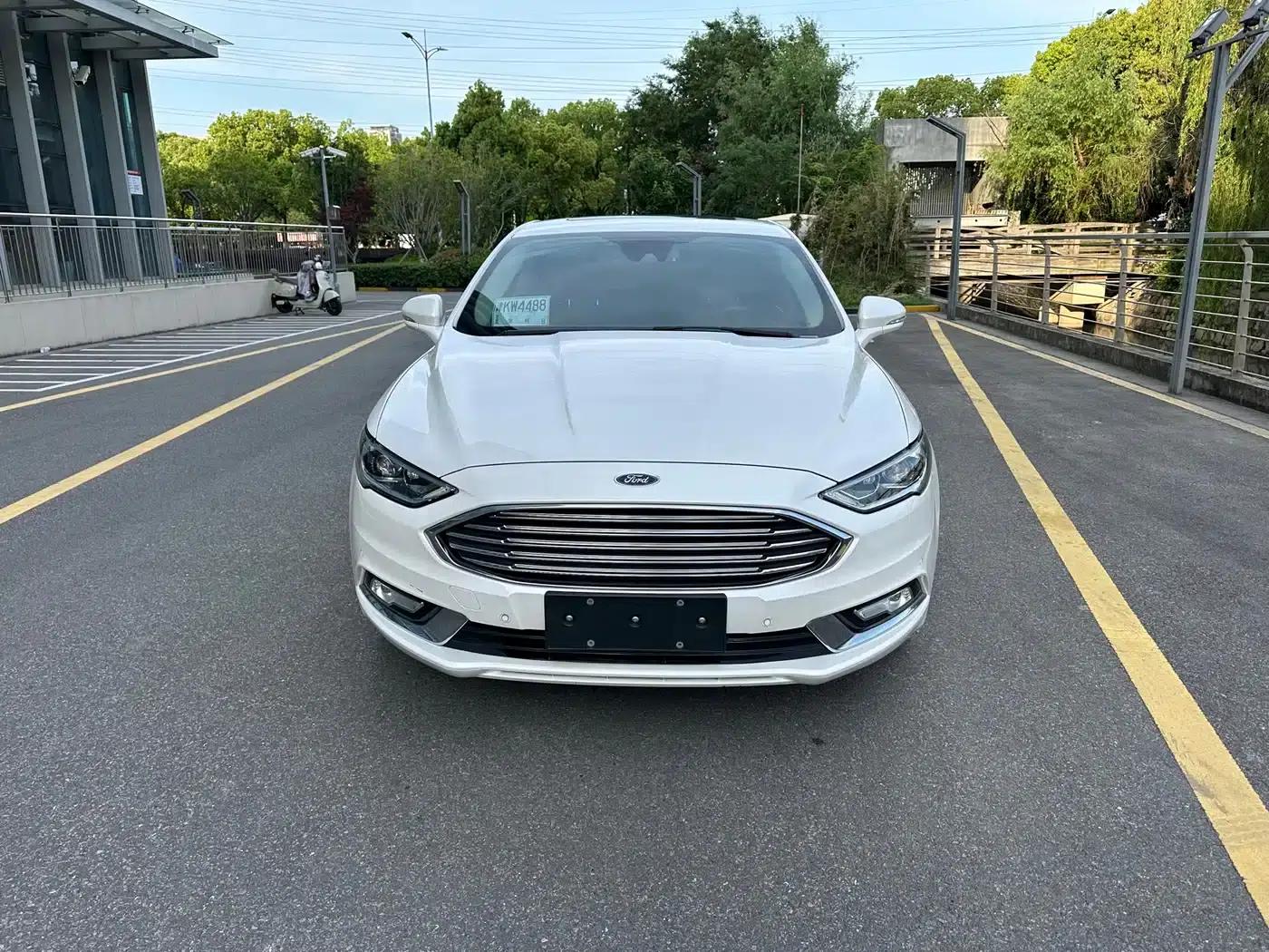 2017 Ford Mondeo EcoBoost 200 Luxury — миниатюра 2