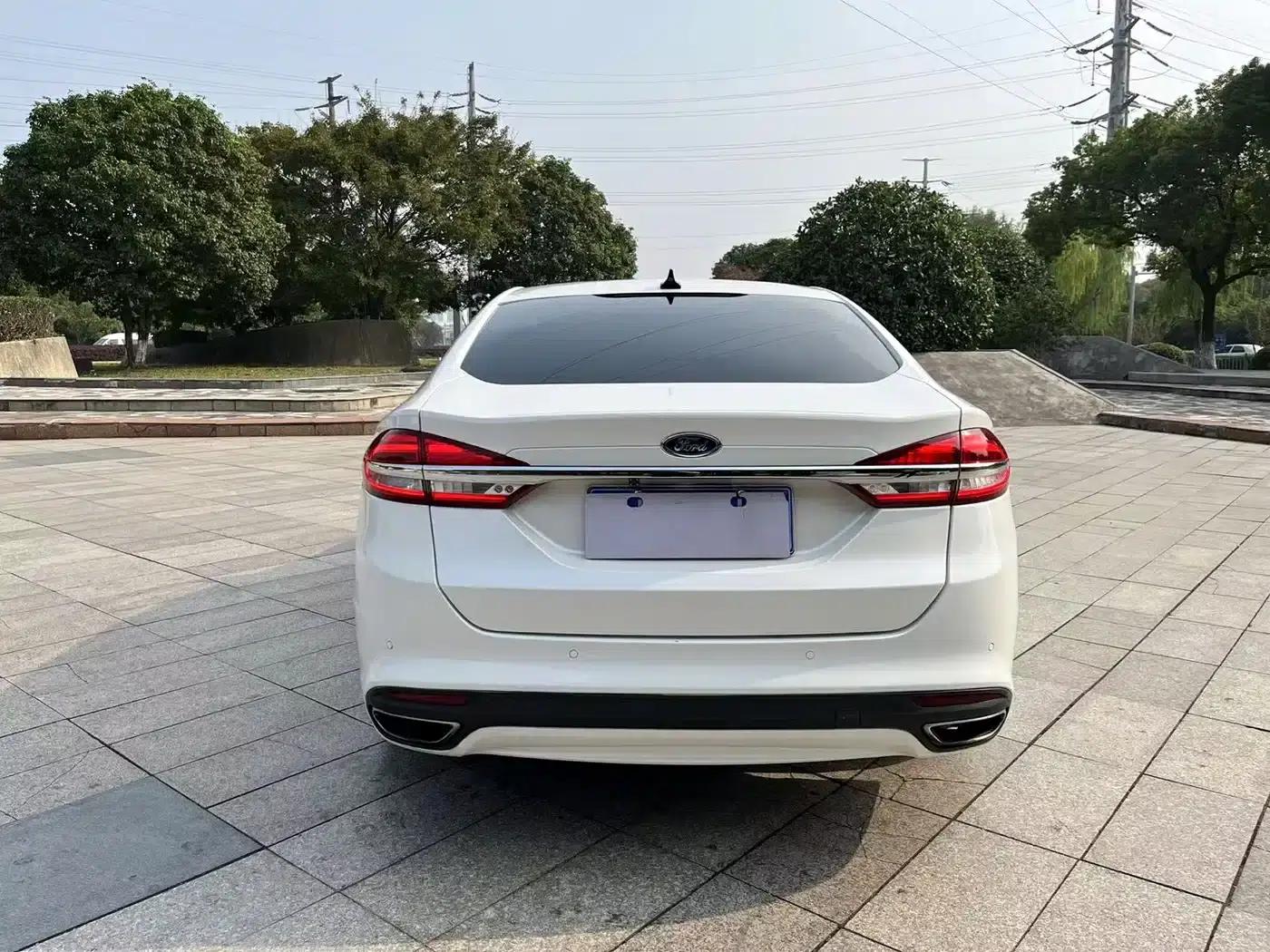 2018 Ford Mondeo EcoBoost 200 Fashion Edition — миниатюра 5