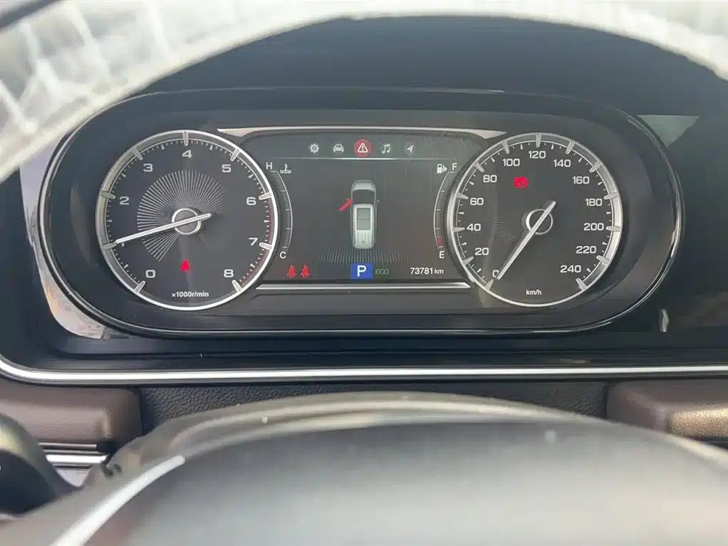 Trumpchi M6 2019 270T Automatic Premium Edition (7-seater) National V Emission Standard — миниатюра 3