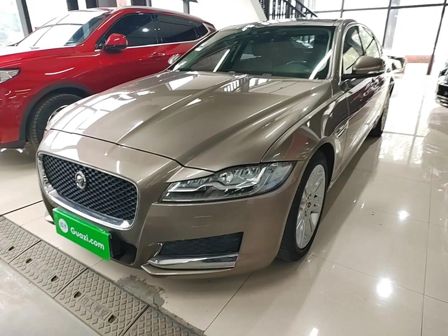Jaguar XFL 2018 XFL 2.0T 250 PS Luxury Edition — миниатюра 1