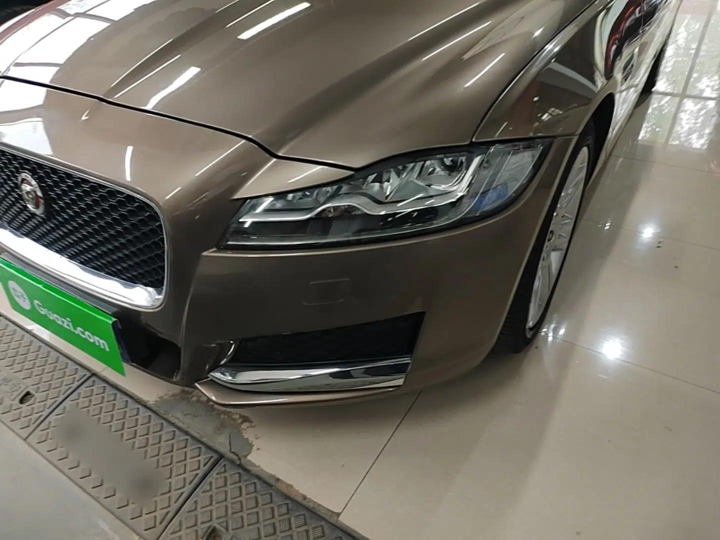 Jaguar XFL 2018 XFL 2.0T 250 PS Luxury Edition — миниатюра 5