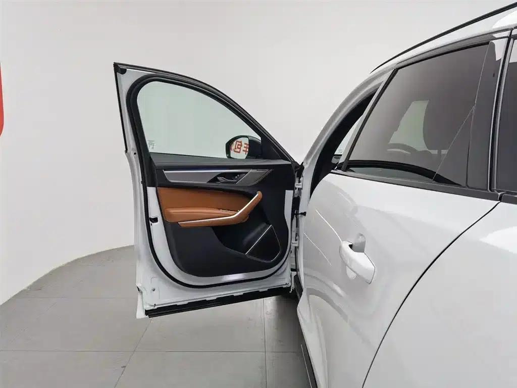 2024 Jaguar F-PACE P250 R-Dynamic SE — миниатюра 8