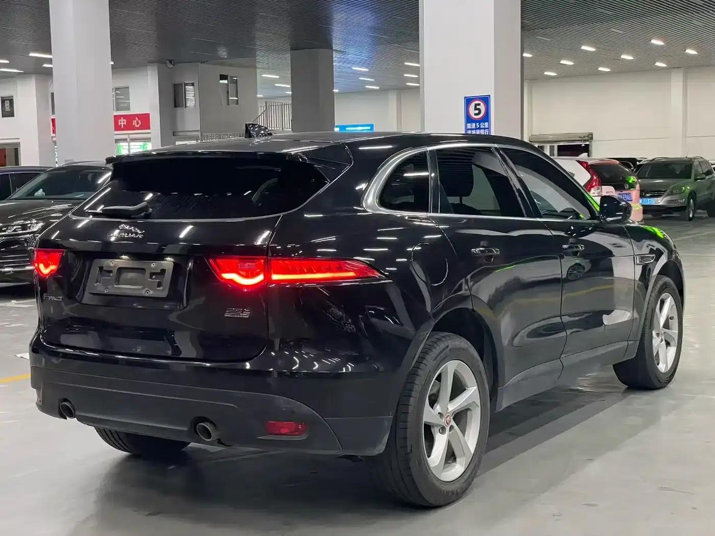 Jaguar F-PACE 2020 2.0T Urban Luxury Edition — миниатюра 8