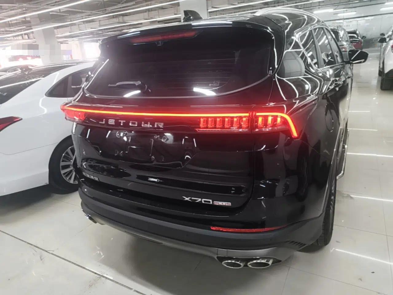 JETOUR X70 PLUS 2024 1.6T DCT Luxury Edition 7-Seater — миниатюра 3