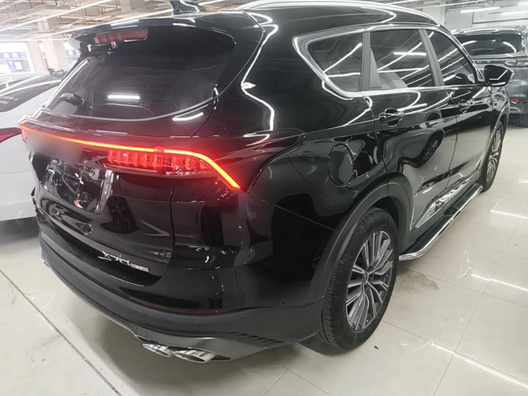 JETOUR X70 PLUS 2024 1.6T DCT Luxury Edition 7-Seater — миниатюра 4
