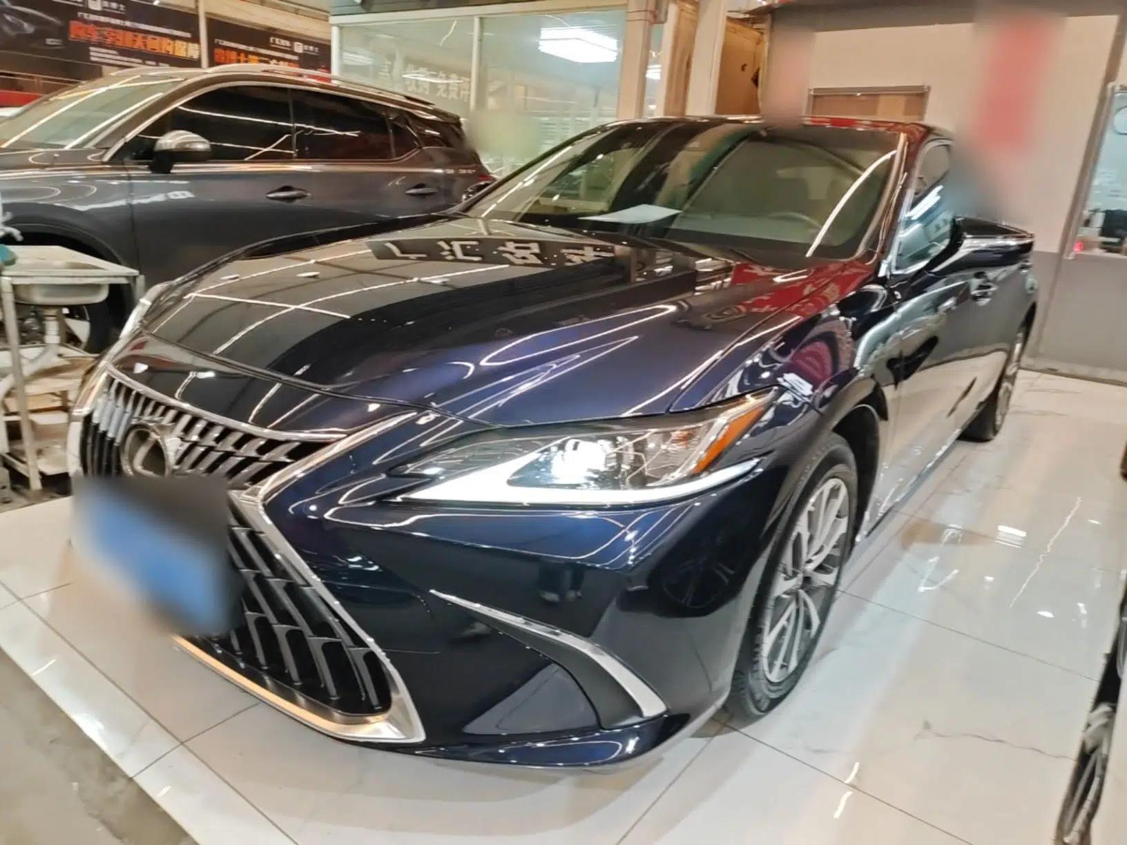 Lexus ES 2021 200 Excellence Edition — миниатюра 1