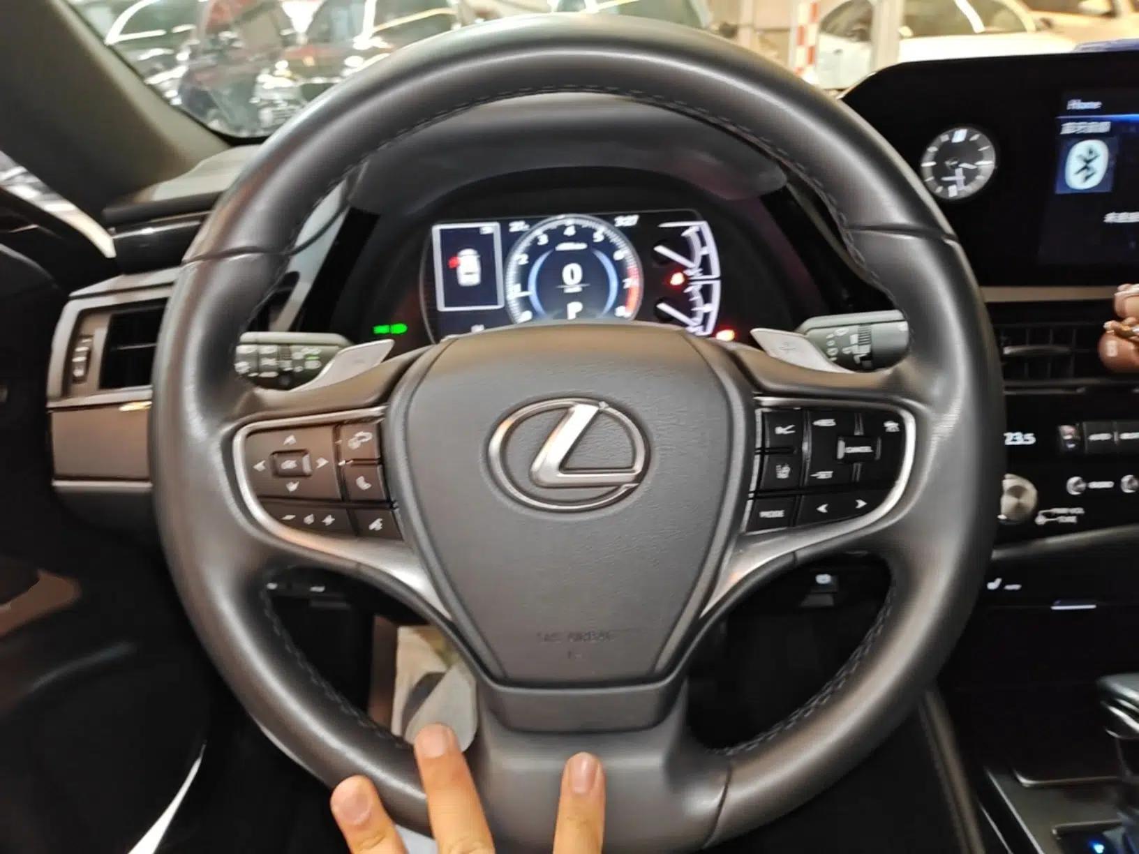 Lexus ES 2021 200 Excellence Edition — миниатюра 14