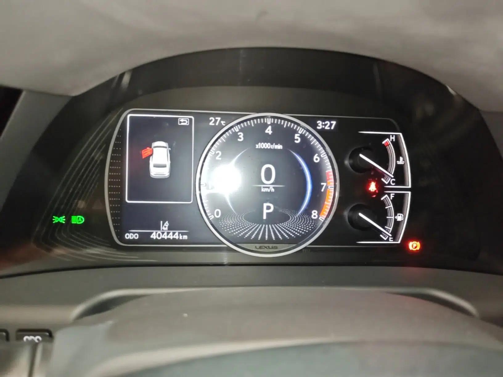 Lexus ES 2021 200 Excellence Edition — миниатюра 15