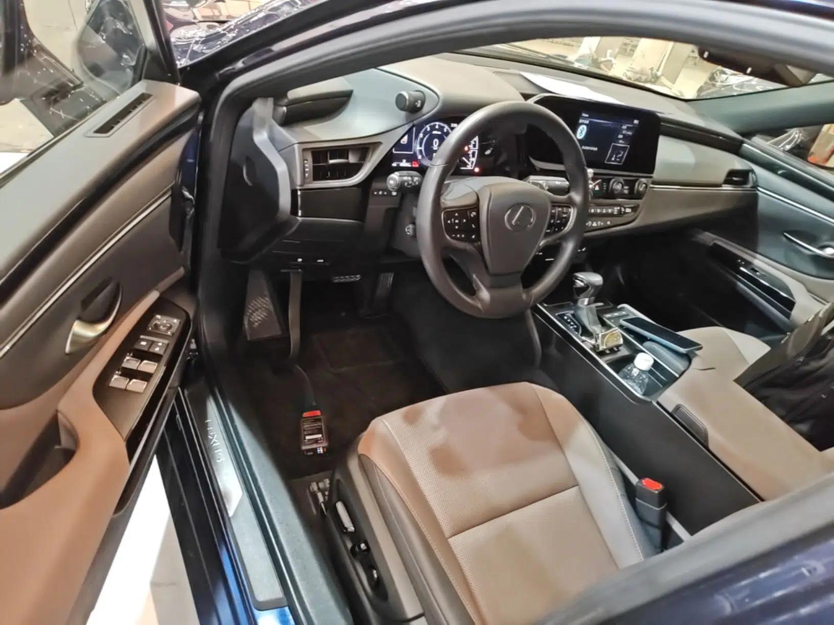 Lexus ES 2021 200 Excellence Edition — миниатюра 19