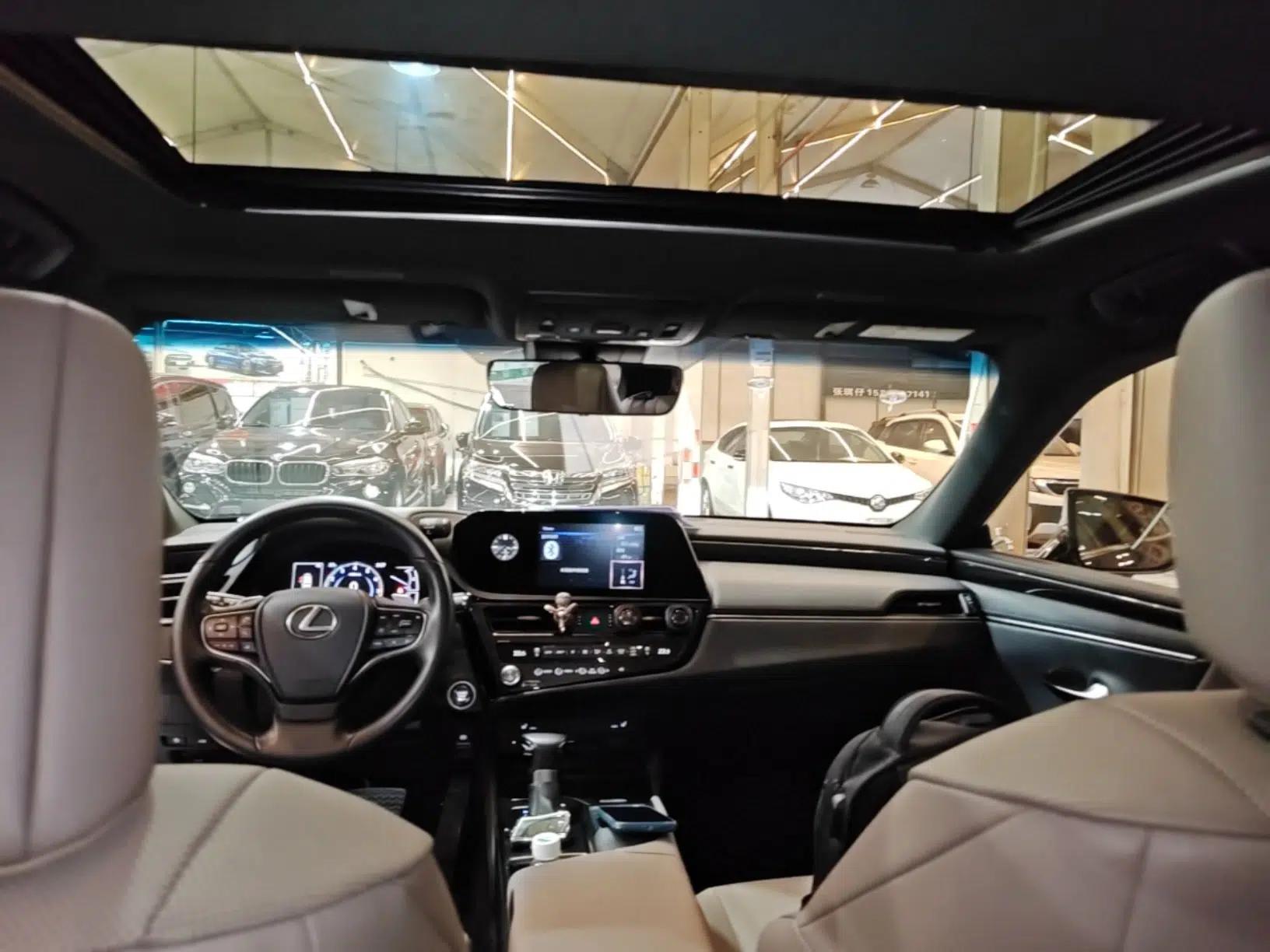 Lexus ES 2021 200 Excellence Edition — миниатюра 21