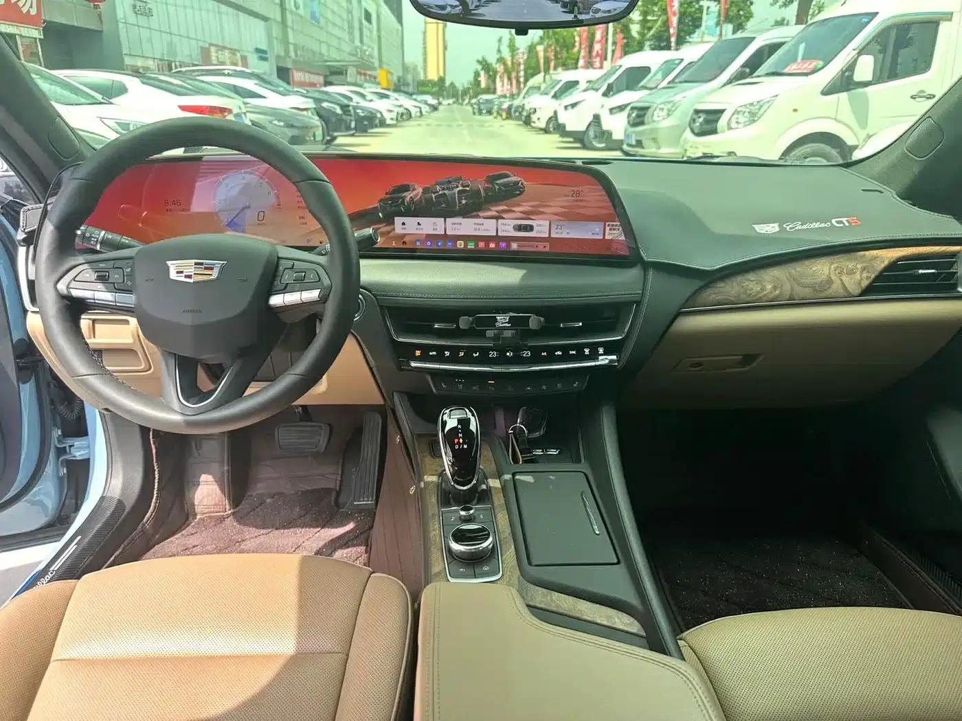 2025 Cadillac CT5 28T Track Performance Edition — миниатюра 4