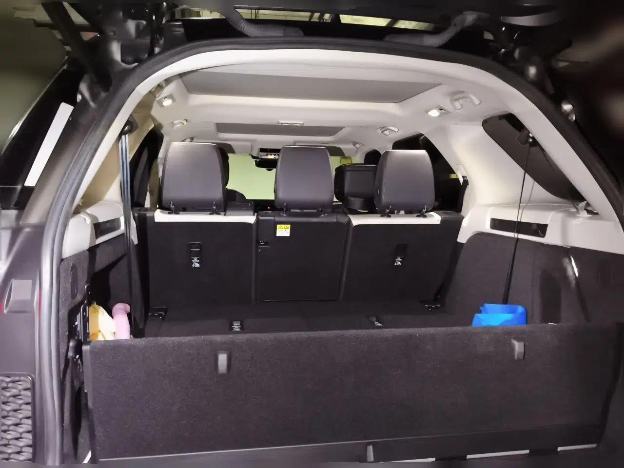 Land Rover Discovery 2021 360 PS R-Dynamic HSE — миниатюра 16
