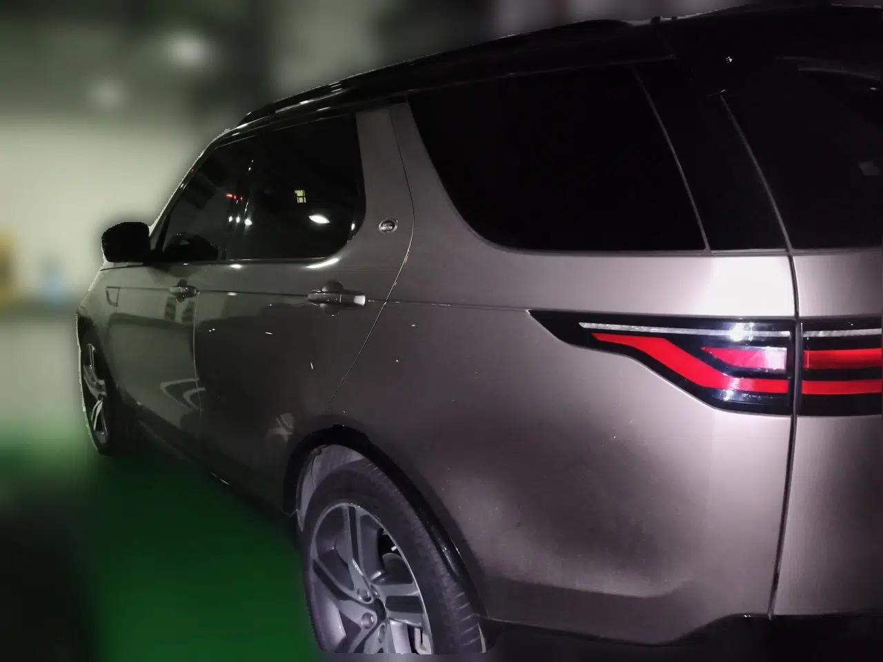 Land Rover Discovery 2021 360 PS R-Dynamic HSE — миниатюра 4