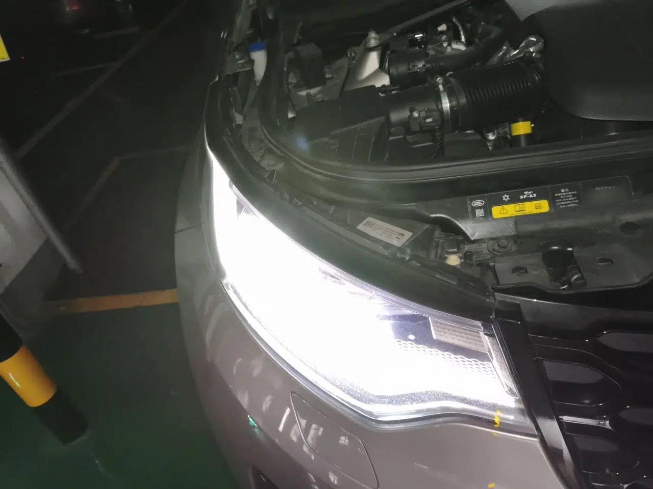Land Rover Discovery 2021 360 PS R-Dynamic HSE — миниатюра 7