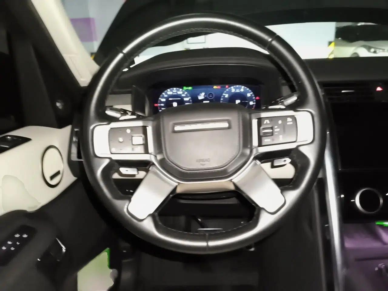 Land Rover Discovery 2021 360 PS R-Dynamic HSE — миниатюра 9