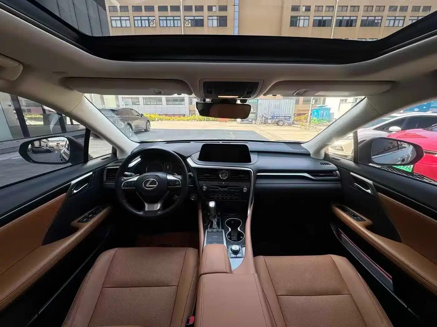 Lexus RX 2020 Facelift 300 AWD Elegant Edition — миниатюра 6