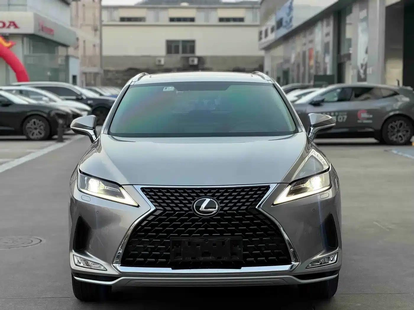 Lexus RX 2020 Facelift 300 2WD Elite Edition — миниатюра 2