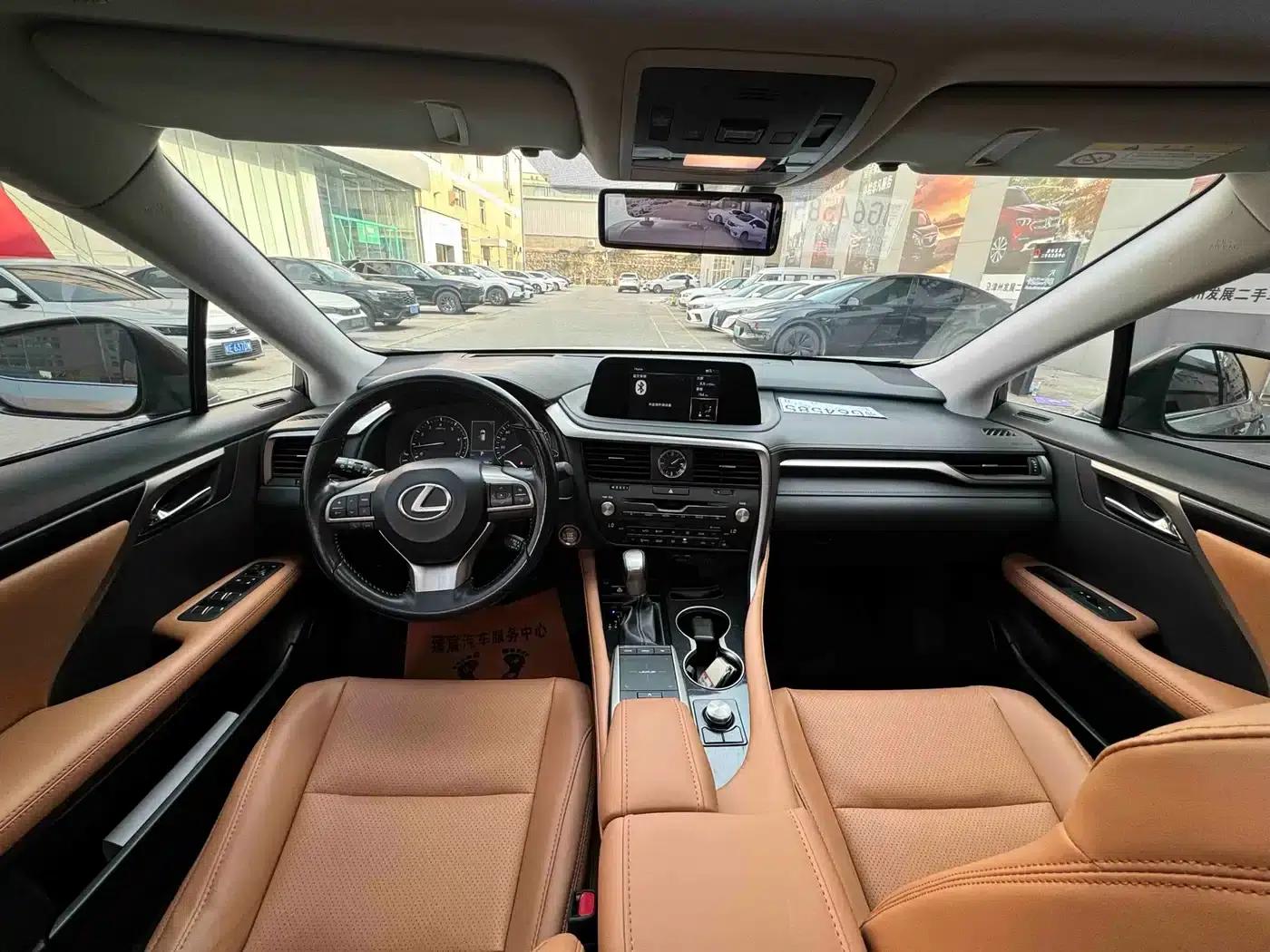 Lexus RX 2020 Facelift 300 2WD Elite Edition — миниатюра 6
