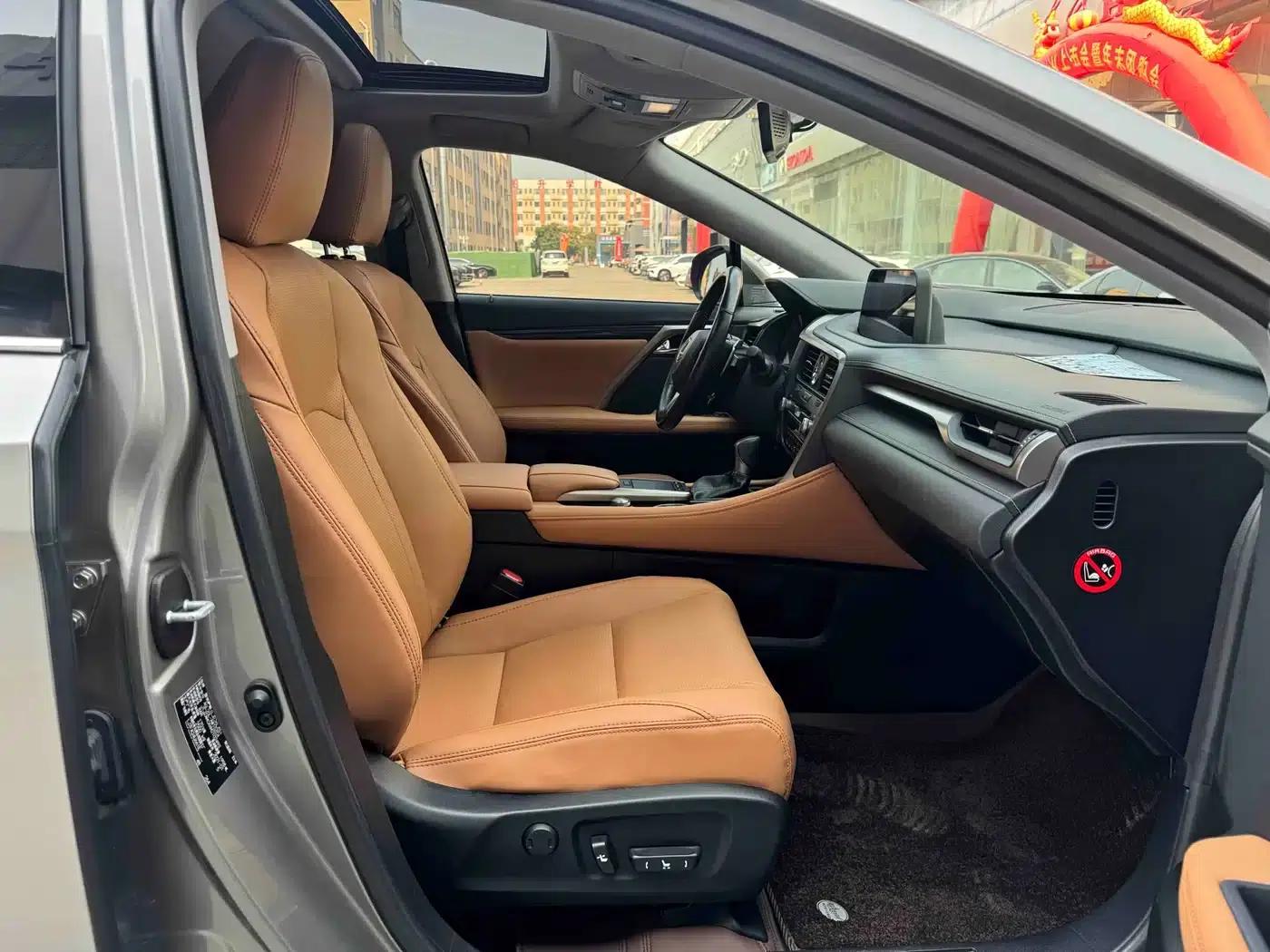 Lexus RX 2020 Facelift 300 2WD Elite Edition — миниатюра 7