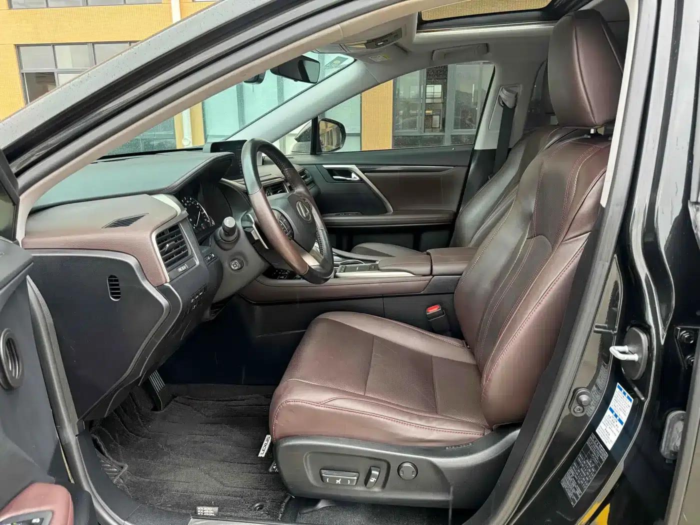 Lexus RX 2020 Facelift 300 AWD Elegant Edition — миниатюра 4