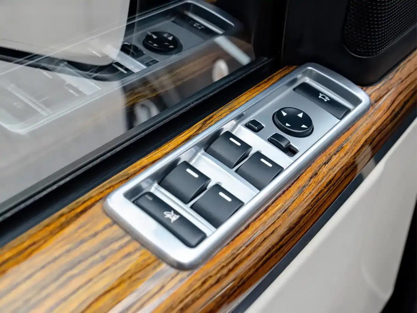 Range Rover 2012 5.0 SC V8 Autobiography Edition — миниатюра 8