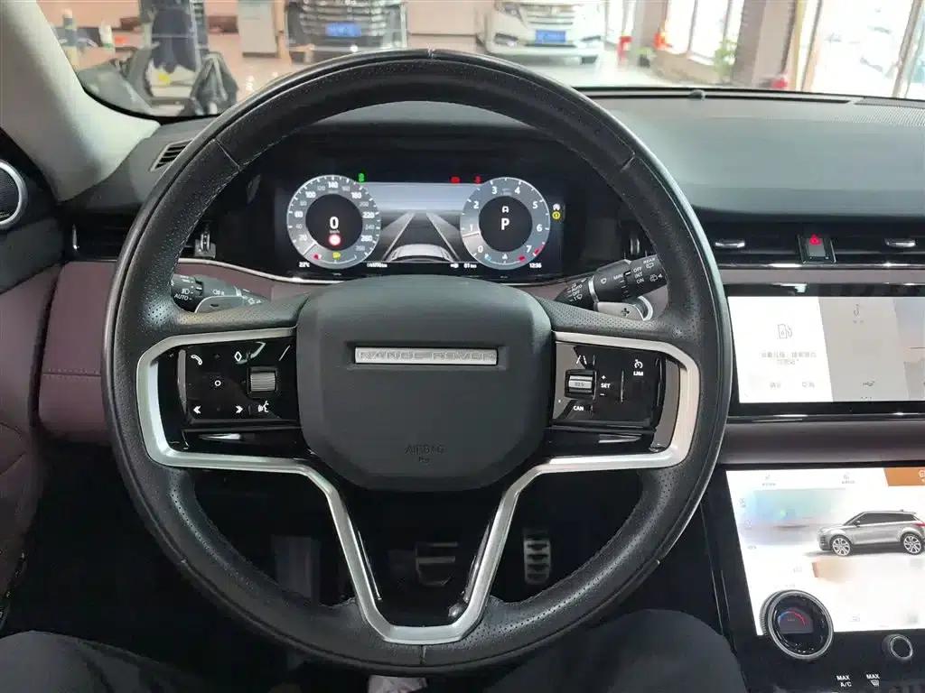 Range Rover Evoque 2023 Model, Evoque L 249PS Luxury Edition — миниатюра 3