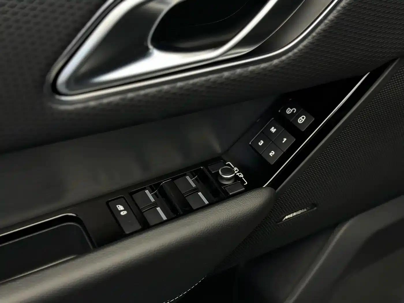Range Rover Velar 2020 P250 — миниатюра 15